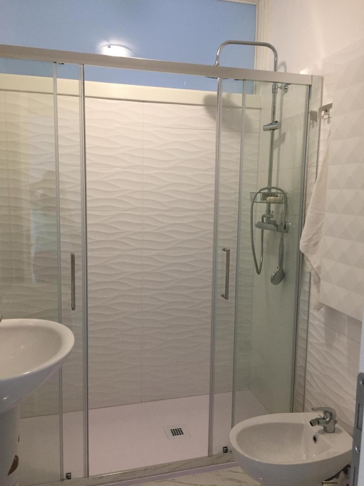 Stop&Go, Camere Condivise Udine Exterior photo